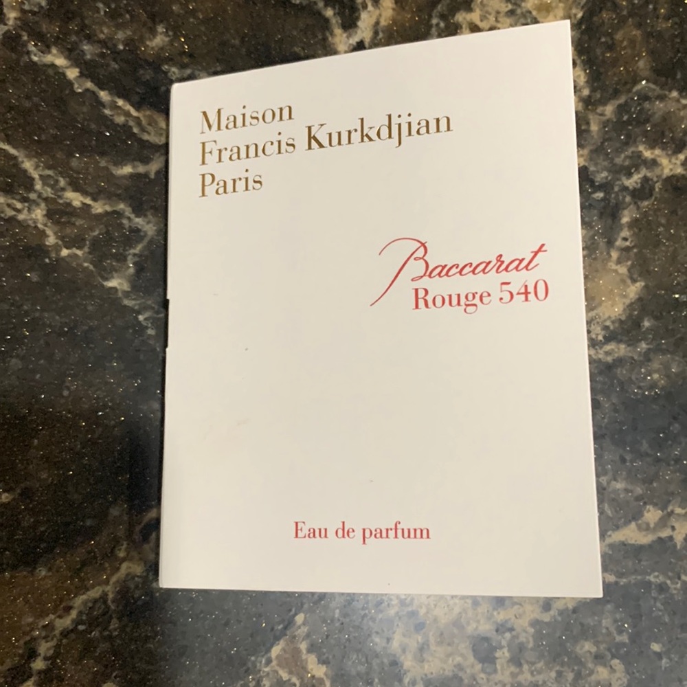 Baccarat Rouge 540 sample size 2ml